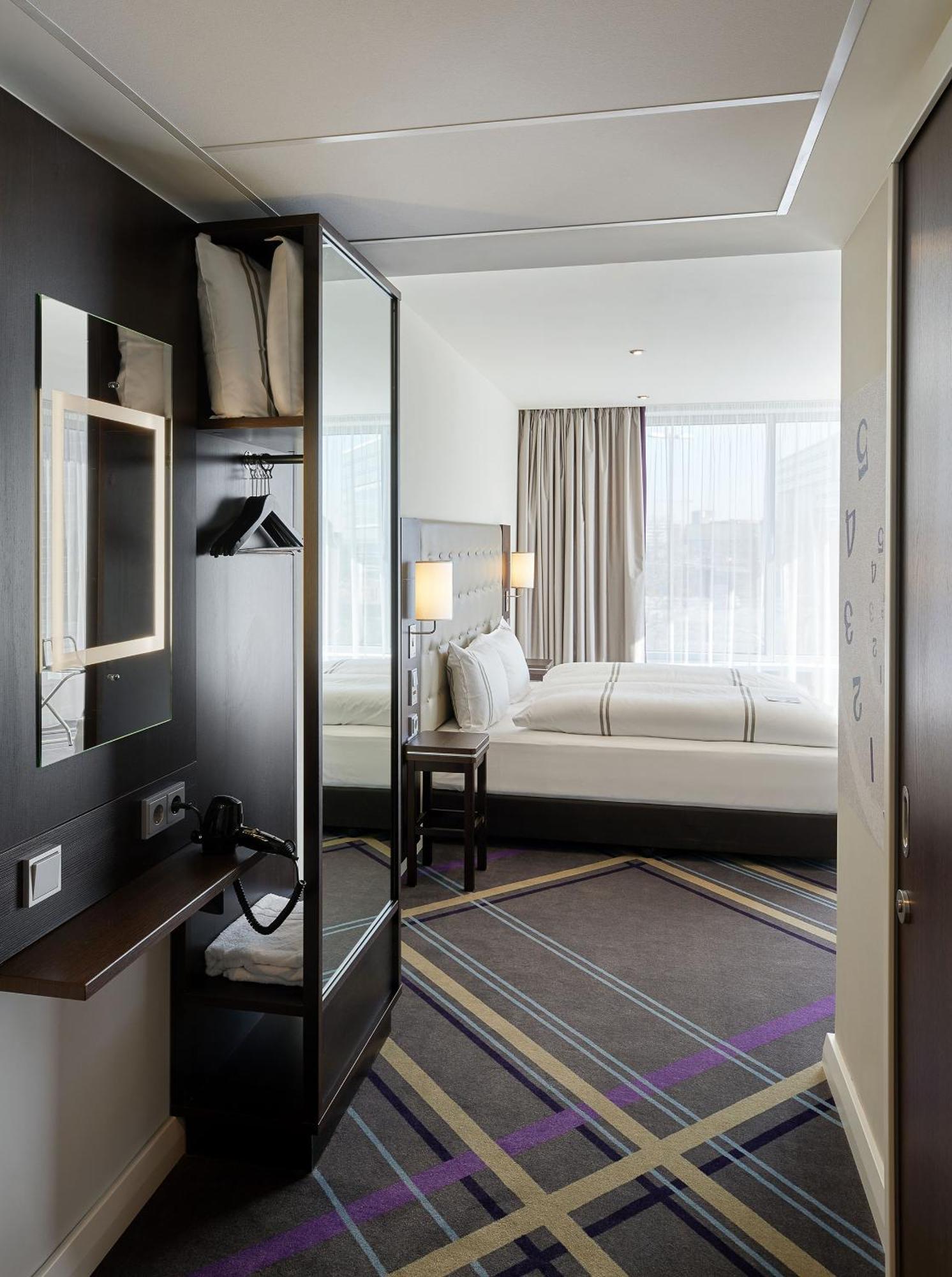 Premier Inn Hamburg City Zentrum エクステリア 写真