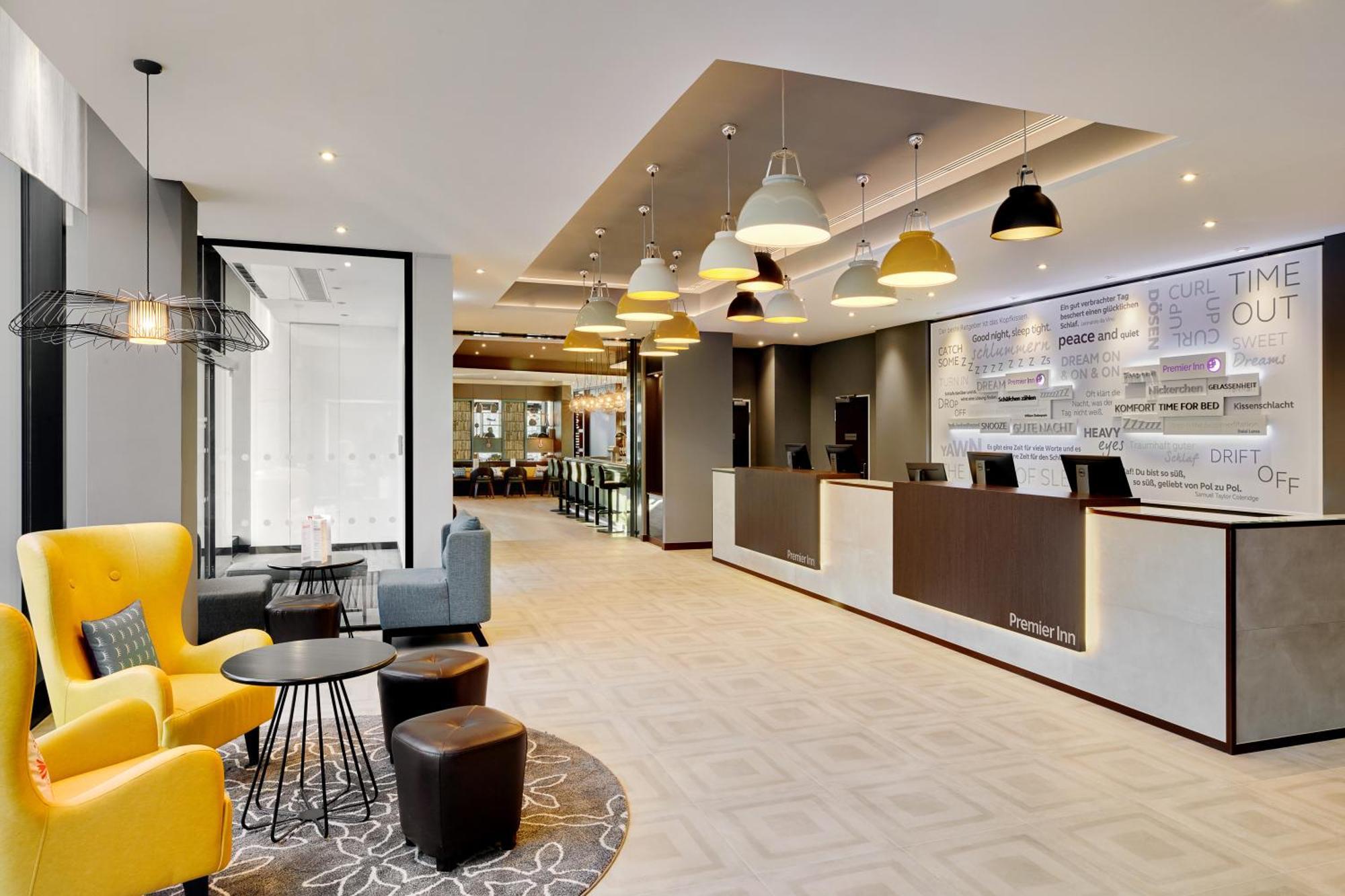 Premier Inn Hamburg City Zentrum エクステリア 写真